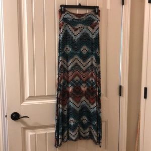 Full Tilt women’s maxi skirt